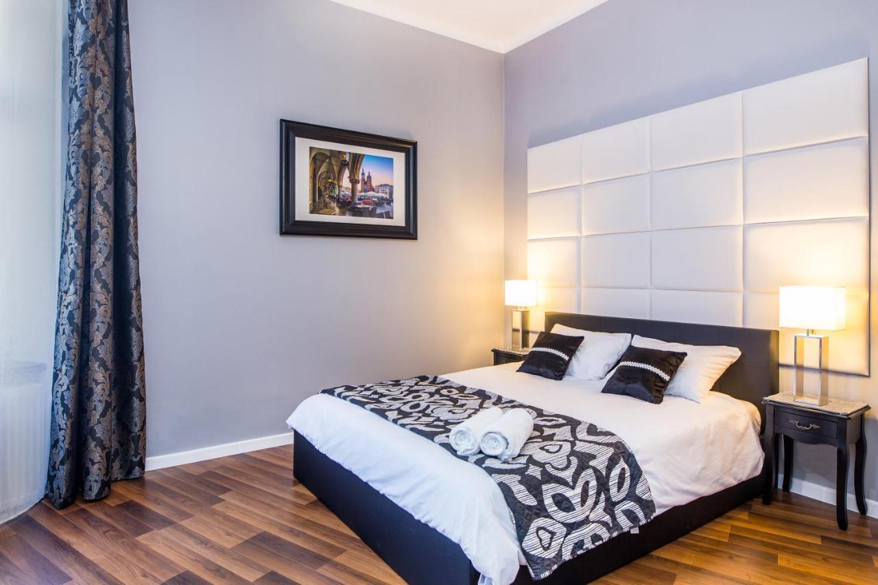 Tribeca City Center Apartments Krakow Bagian luar foto